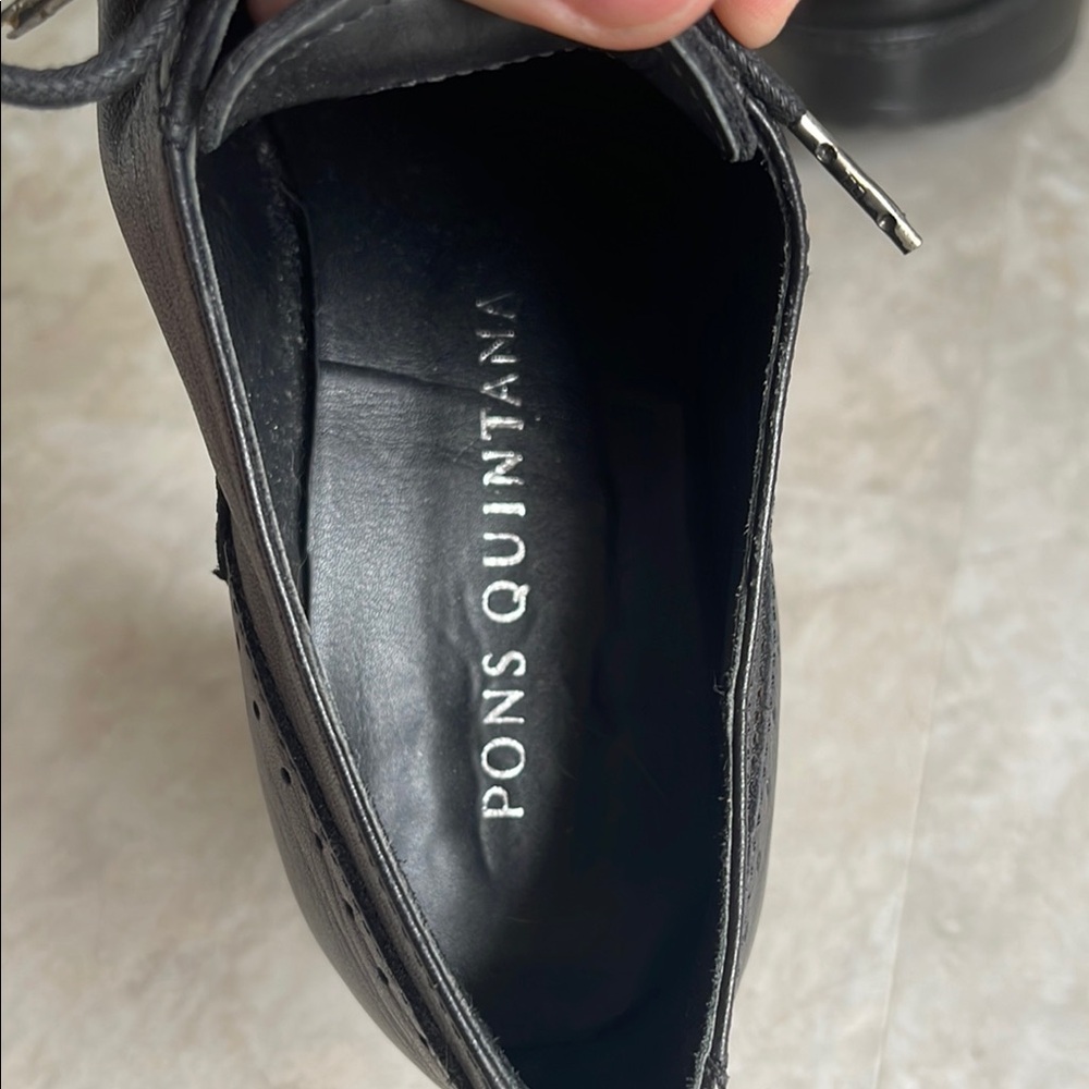 Pons Quintana Black Heeled Oxfords with Brogue Detailing - Picture 4 of 7